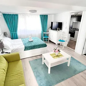 Modern Studio Park Carol Unirii - Lam1 Bucureşti