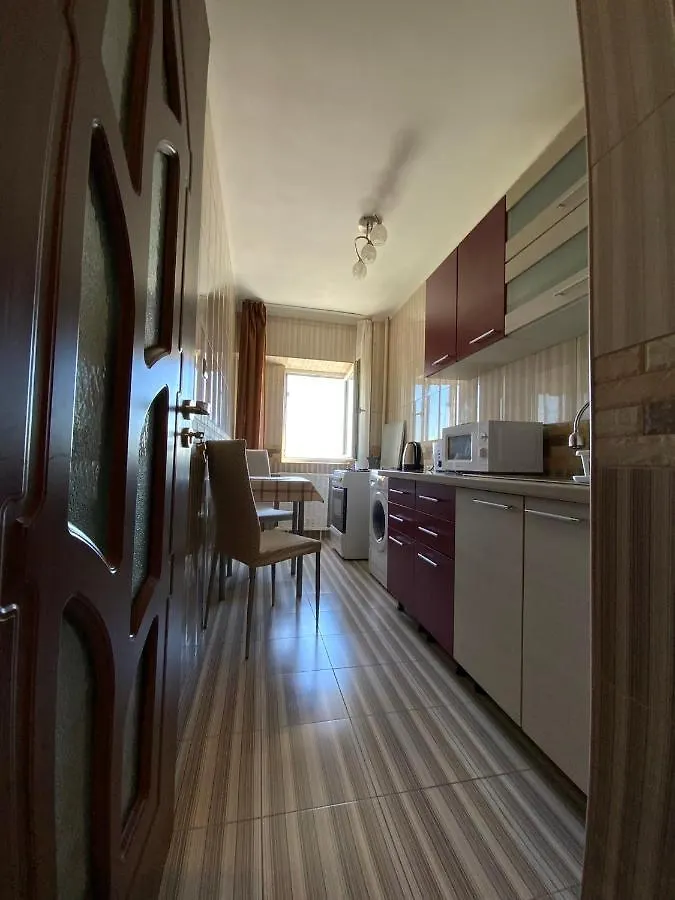 Le Garcon De Adi-Cosy,Quiet,Spatious Studio Bucharest 0*,  Romania